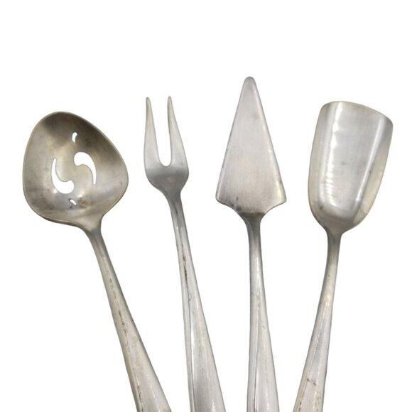 Vintage Meriden Silverplate Co. Serving Utensils First Lady Pattern Set Of 4 - Picture 9 of 11